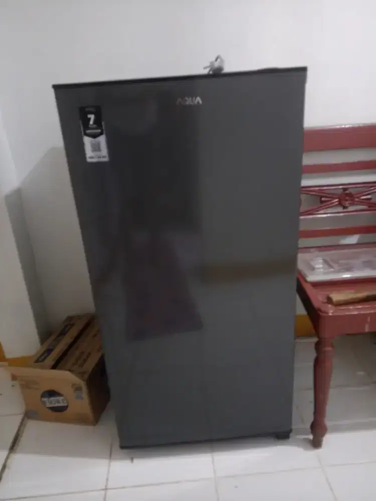 Kulkas 1 Pintu Aqua AQR D181