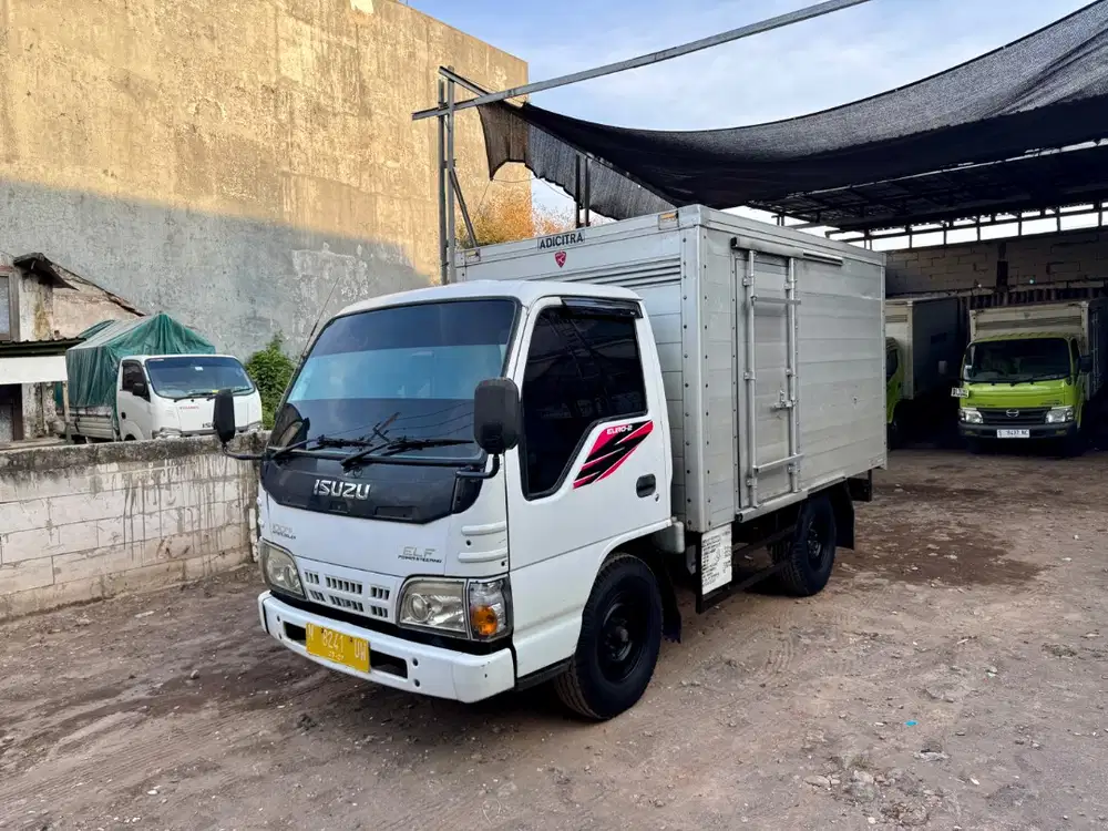Isuzu Elf NHR55 100Ps Box 4rd 2017
