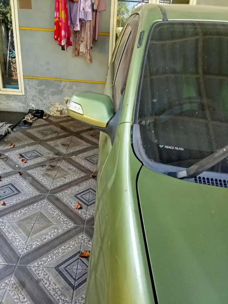 Daihatsu Xenia 2004 Bensin