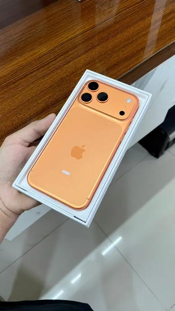 iPhone 17 Promax 256 gb ex iBox bh 100% cc 1x baru 4 hari pakai