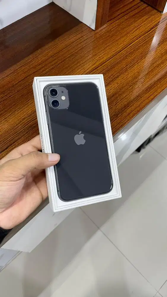 iPhone 11 64 gb ex iBox like new