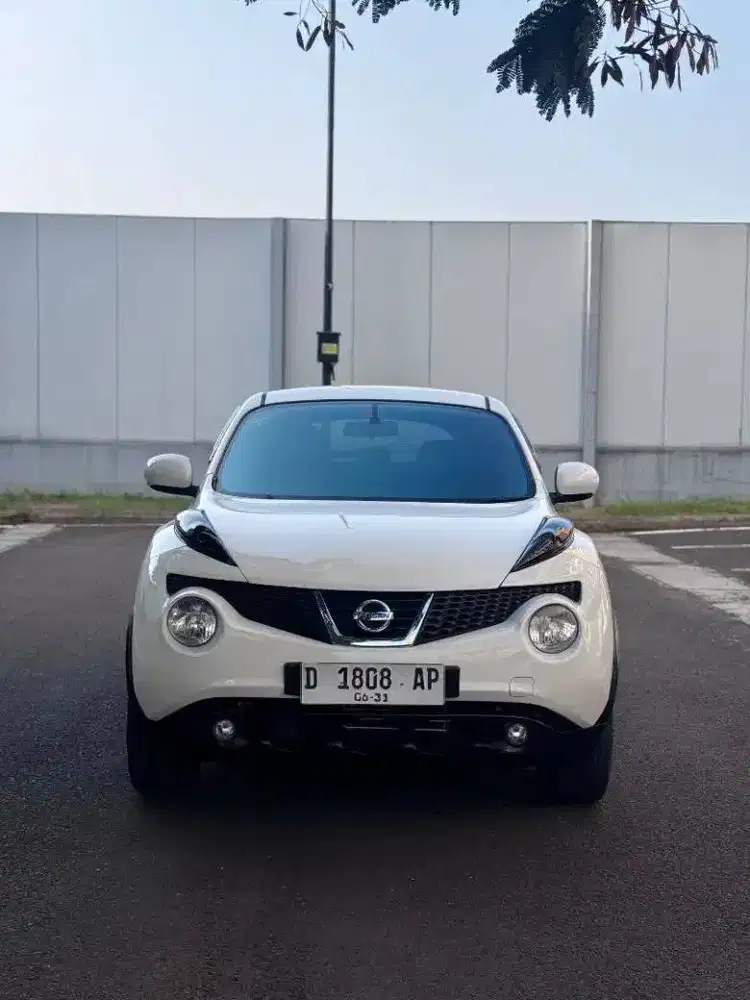 NISSAN  Juke rx  at 2012 putih
