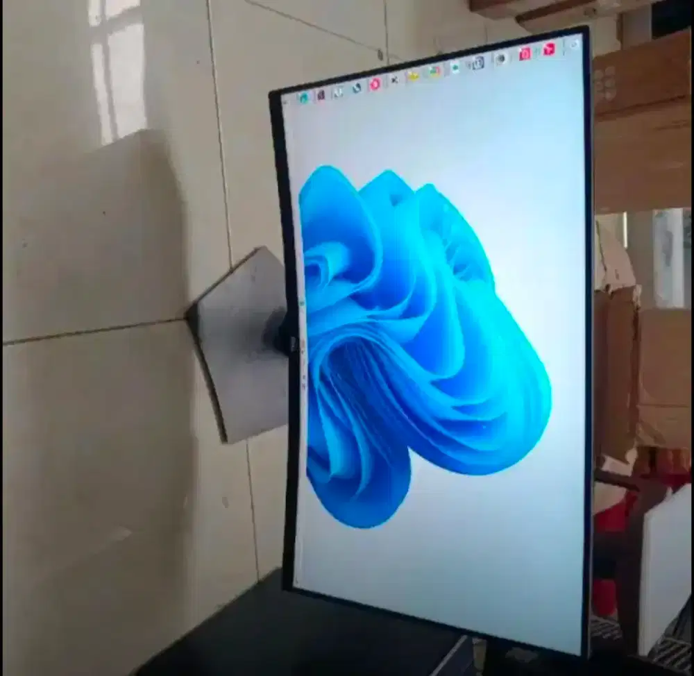 Monitor Dell S3220DGF Second