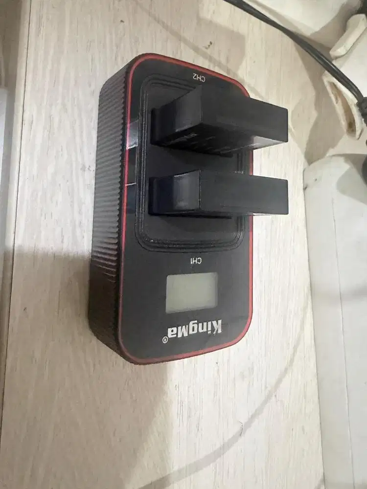 1 Set charger  Kingma 2 battery ricoh GR 4 DB-120