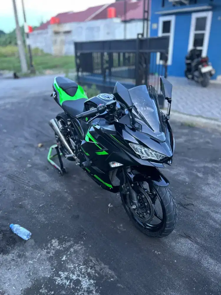 KAWASAKI NINJA 250 KEYLESS NON ABS 2019 MULUSS ODO 9 RIBU