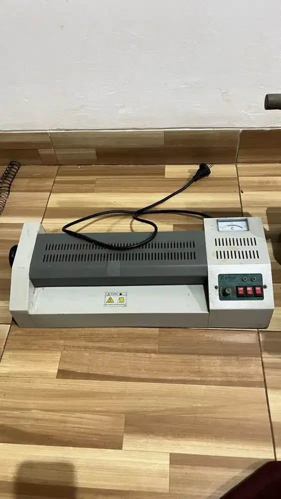 Mesin Laminating XEHO XH 330