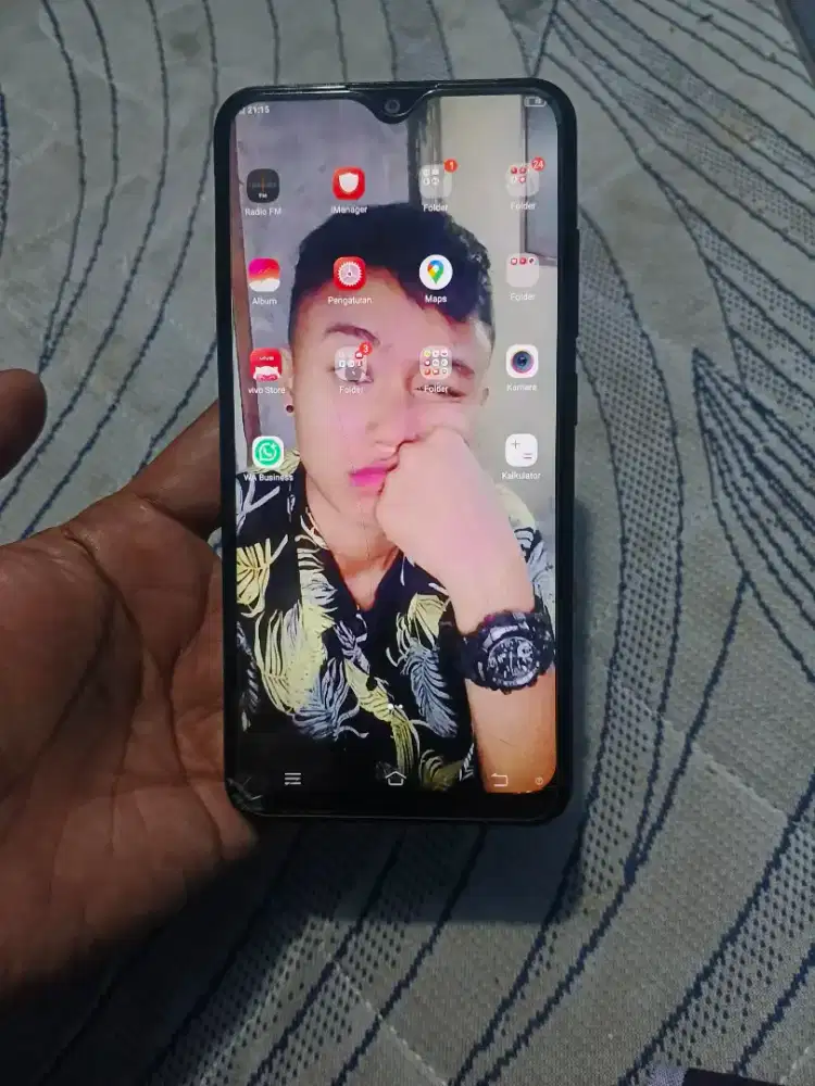 ‎Jual hp Vivo y91c jaringan 4G LTE ram 2/32gb Batrai awet,minus retak