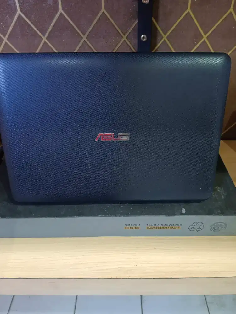 Dijual laptop asus amd8 6/256 ada dus
