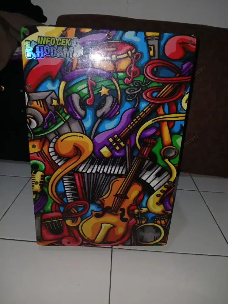 Cajon alat music kayu
