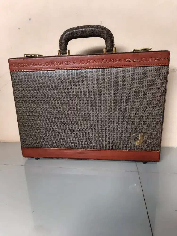 KOPER Vintage CHARLES JOURDAN  (Rare Item)