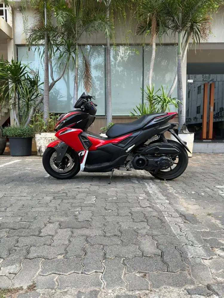 2025 Aerox Alpha Std
