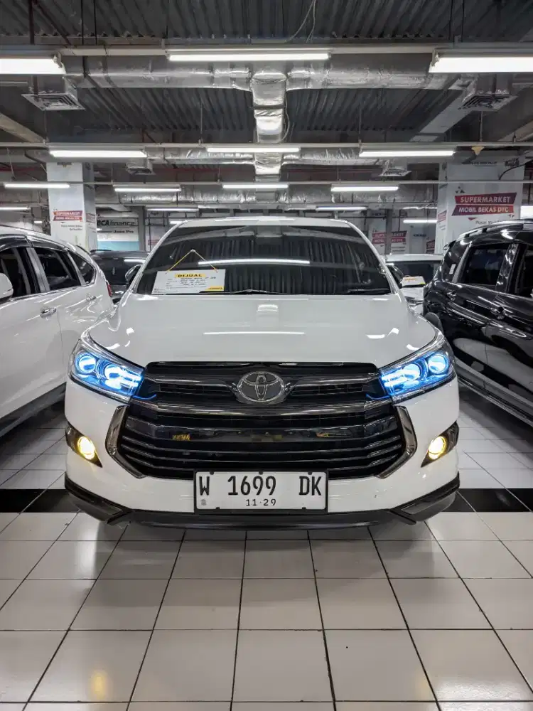 Toyota Innova Venturer AT 2.0 2019 Pajak Baru