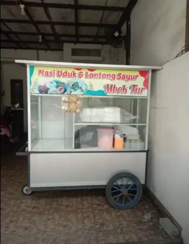 Lowongan Jaga Booth Makanan