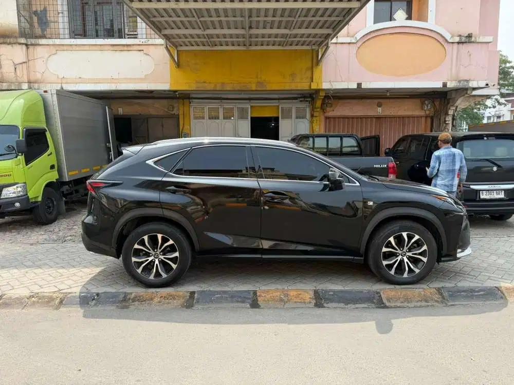 User langsung - Lexus NX200t 2015