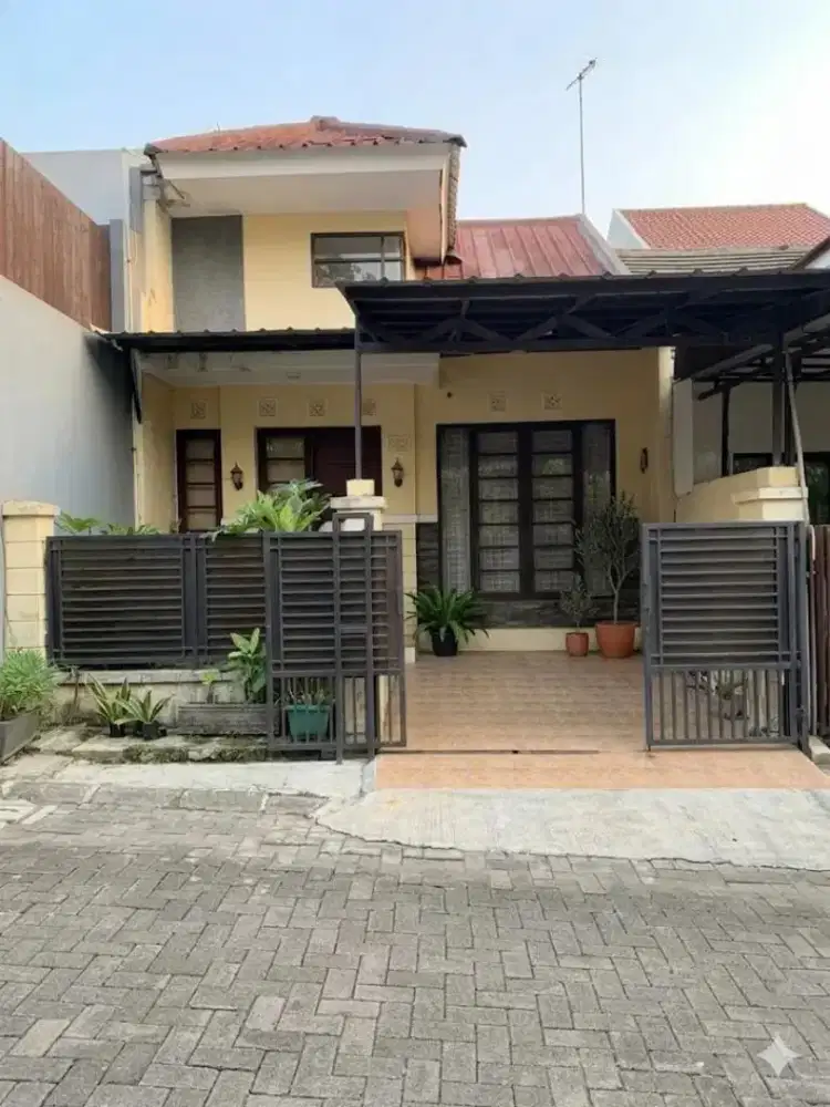 Jual cepat Rumah lingkungan bagus one gate modern hill pondok cabe