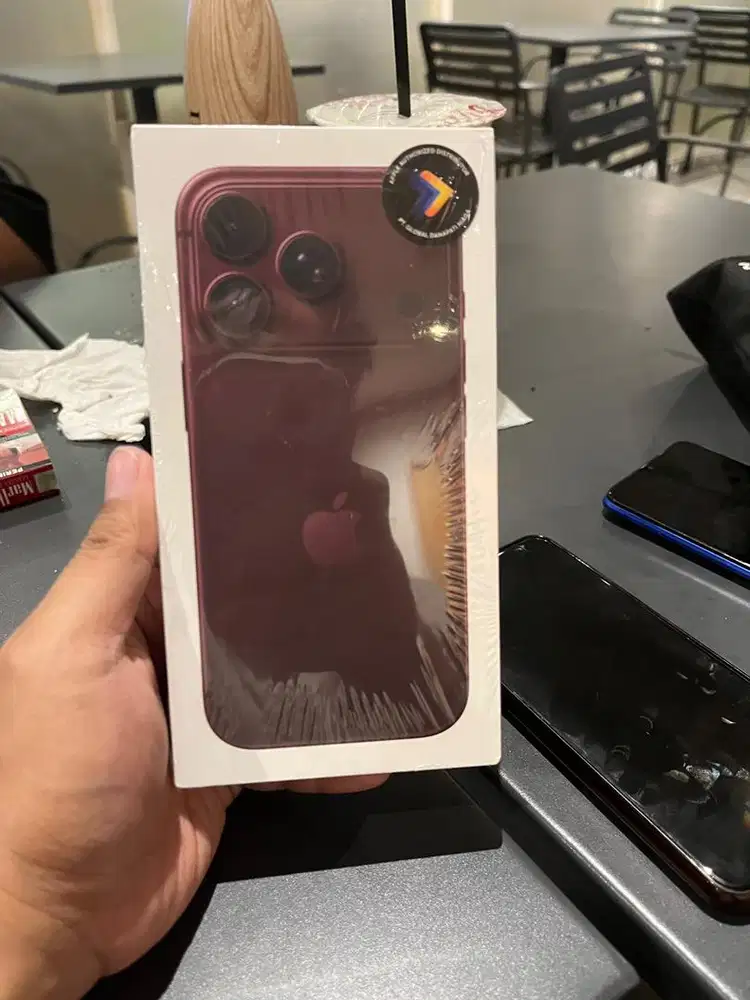iPhone 18 Pro 512 GB Burgundy Garansi Resmi Blibli NEW