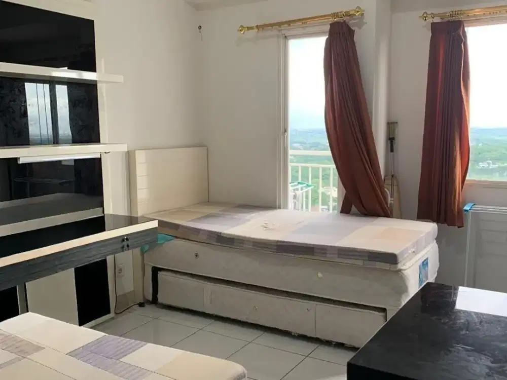 DIJUAL APARTEMEN UC - BERKELEY LANTAI 30 FURNISHED