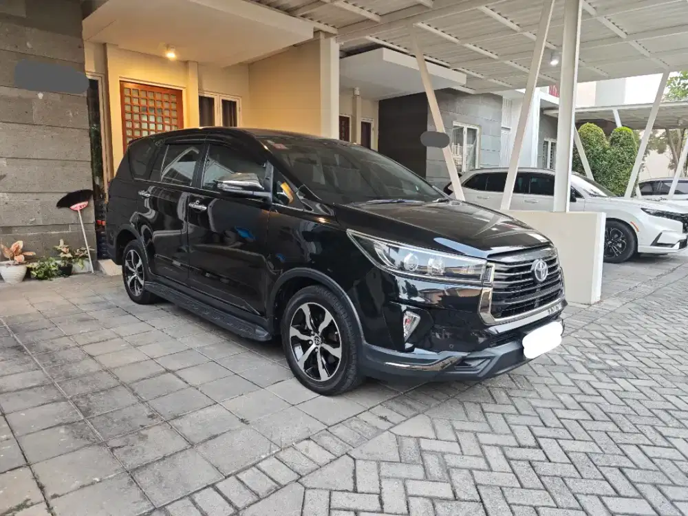 Toyota innova venturer 2.4 diesel at 2020 hitam plat L tangan1 record