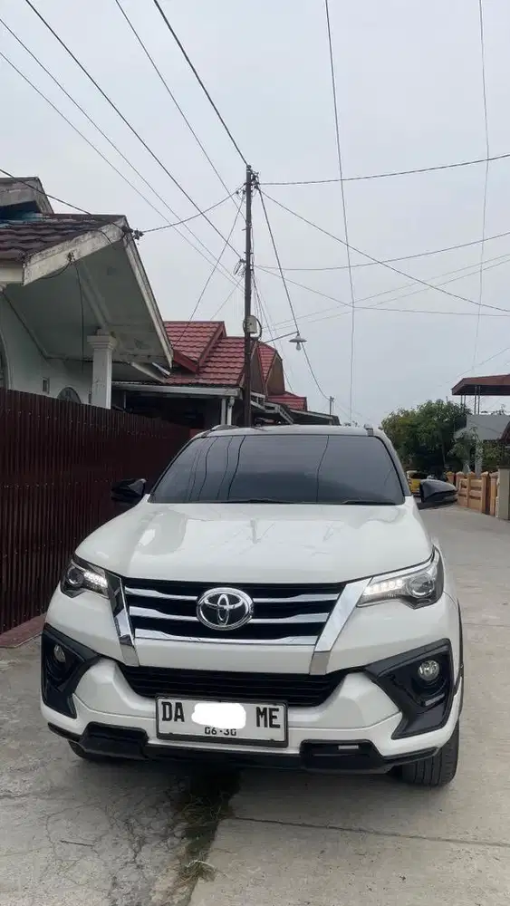 DIJUAL TOYOTA FORTUNER VRZ TRD 2020