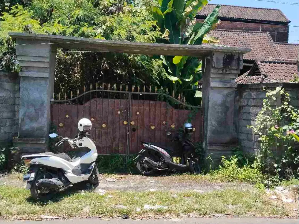 DI SEWAKAN tanah harga murah sudah tembok keliling area puspom gianyar