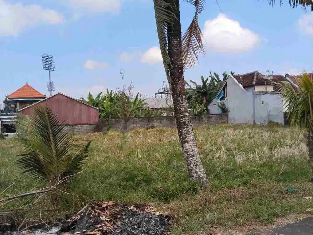 Di SEWAKAN tanah siap bangun ITR kuning jln LC aspal di jln Banteng gianyar