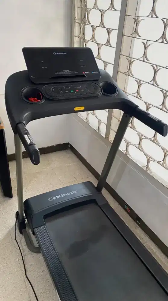 Kinetic Treadmill motorized 12P
