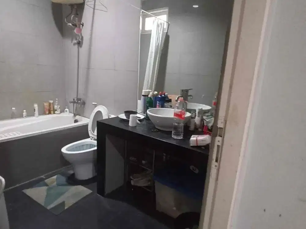 miliki rumah lt 180 dengan harga yg terjangkau Lt 180
Lb 200
Kamar 3+1
Km 3+1
Ruang dapur
Ruang gudang
Balkon
Taman
Ruang kerja
Ruang tamu luas
Kamar utama ada Kamar mandi dalam
Ac
Waterheater
Lemari tempel
Ktchen set