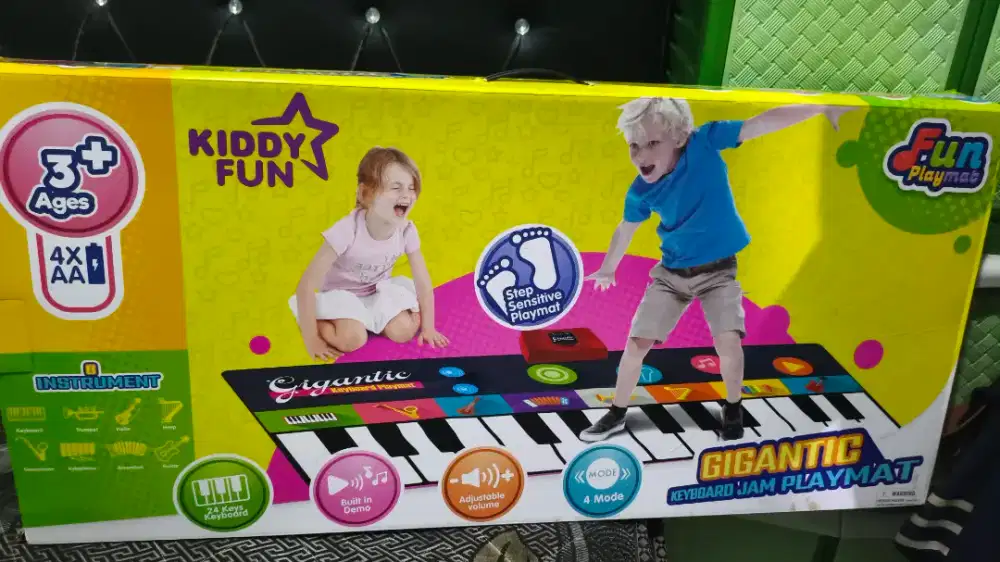 Keyboard playmat