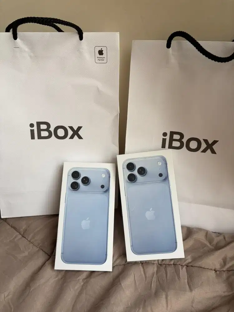 Iphone PM Glacier 256 & 512