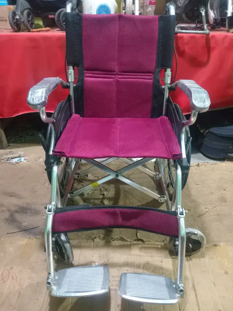 Kursi roda avico semi trevel siap pake