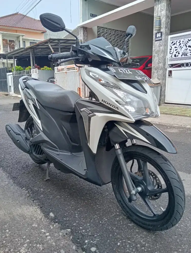 Jual cepet km 39rb jarang ada Vario KZR 125cc 2012