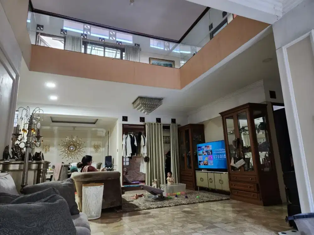 Rumah modern di komplek dekat Batununggal Suryalya Regol LEN Tol Buahbatu Moh Toha