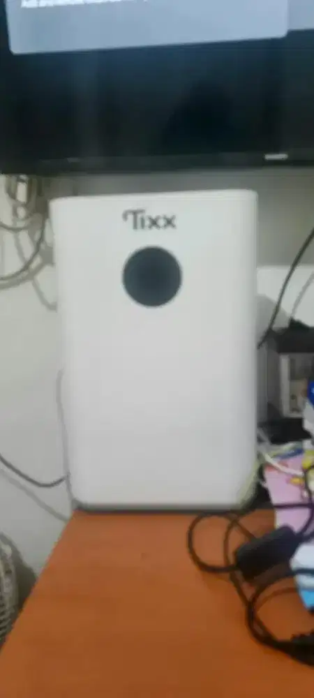Prufiyer Trix putih 1lt