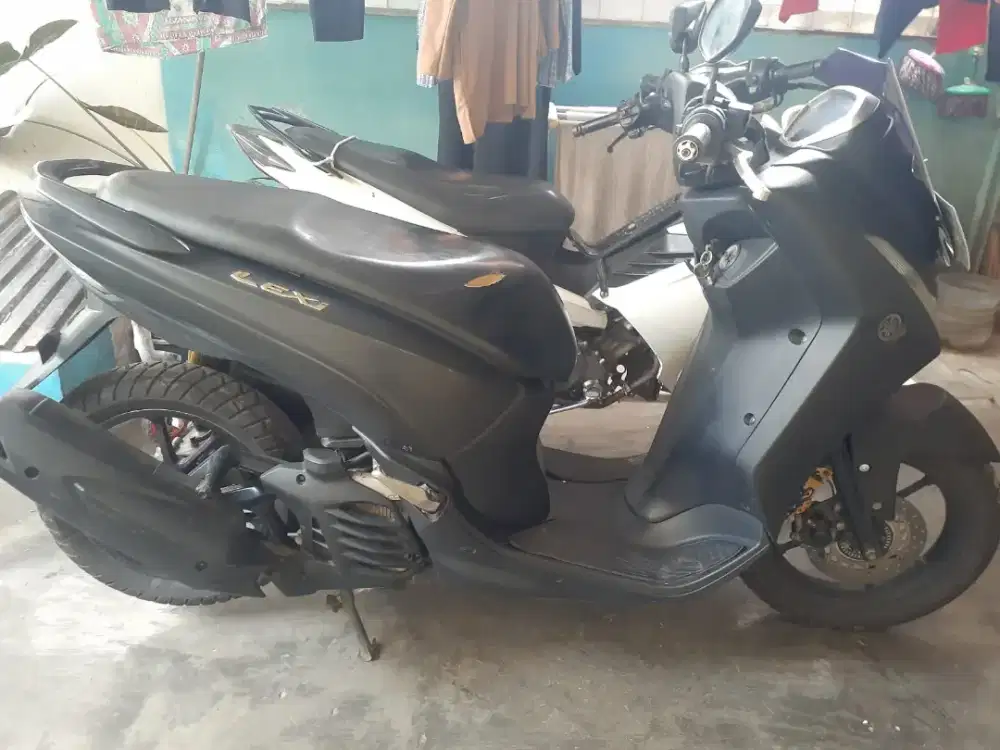 Di jual yamaha lexi 2020 surat komplit