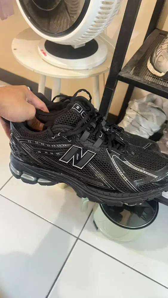 Sepatu NB 1906R