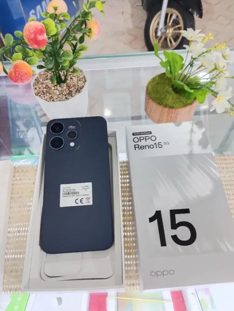 Oppo  Reno15 5G Ram 12+12Gb/ 256GB