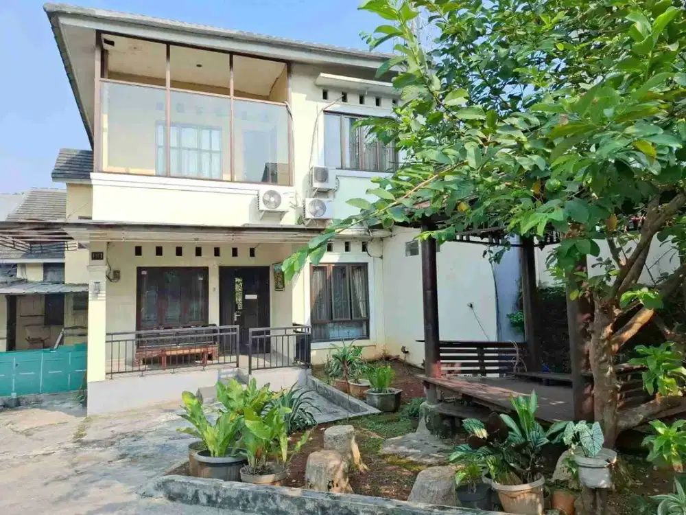 dijual rumah bernuansa villa di ceger jakarta timur