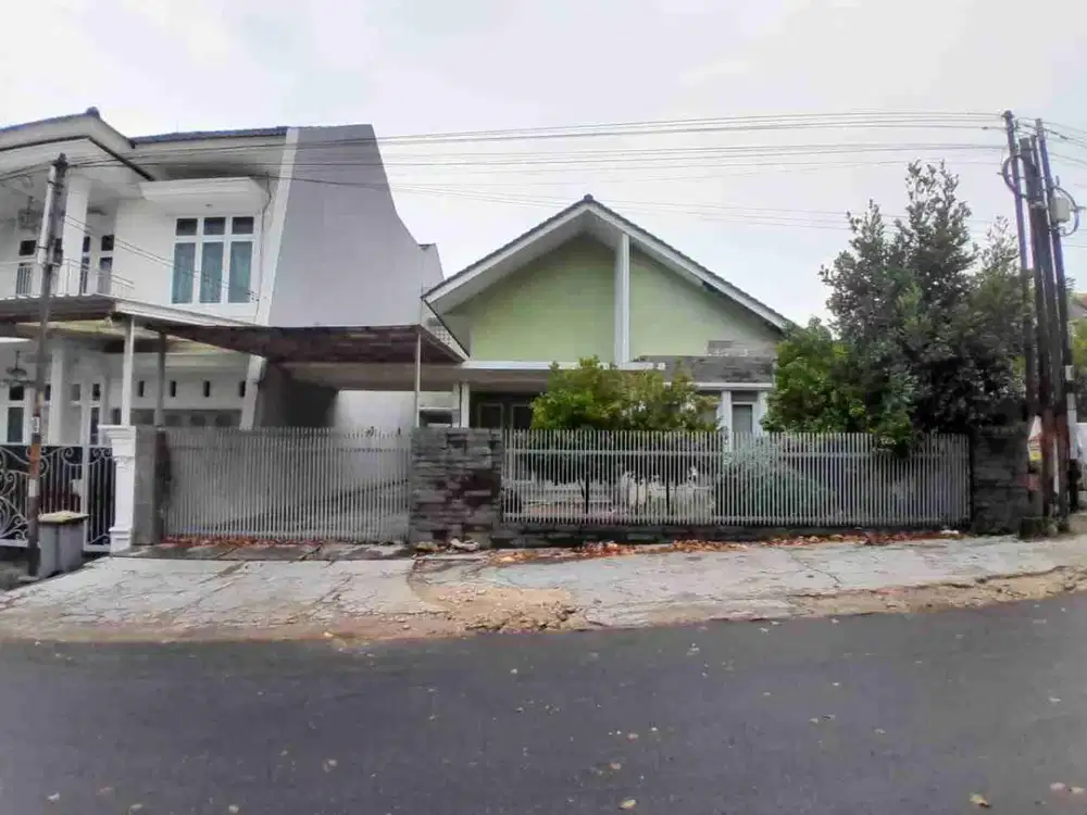 Rumah siap huni di Pahoman dkt stadion dpn masjid