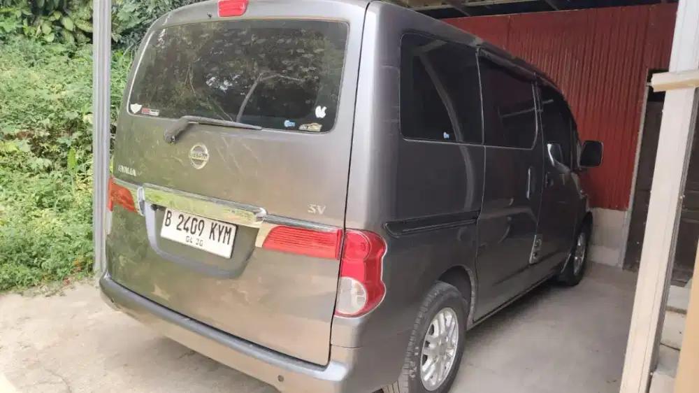 Nissan Evalia SV 2012. Pajang panjang, Sehat, Normal