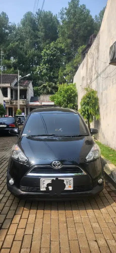 Jual toyota sienta kesayangan