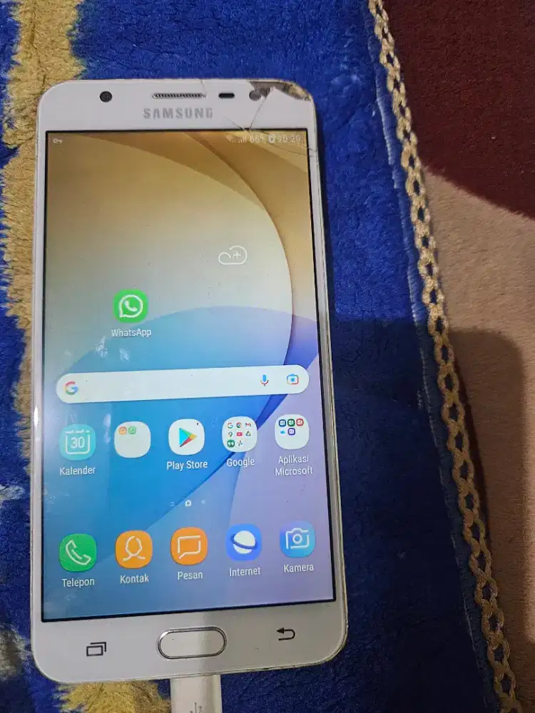 Samsung galaxy j7 prime