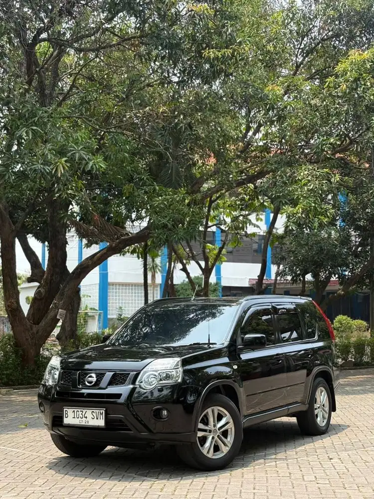 XTRAIL ST 2.0 AT