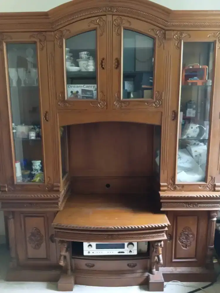 Lemari sofa dijual