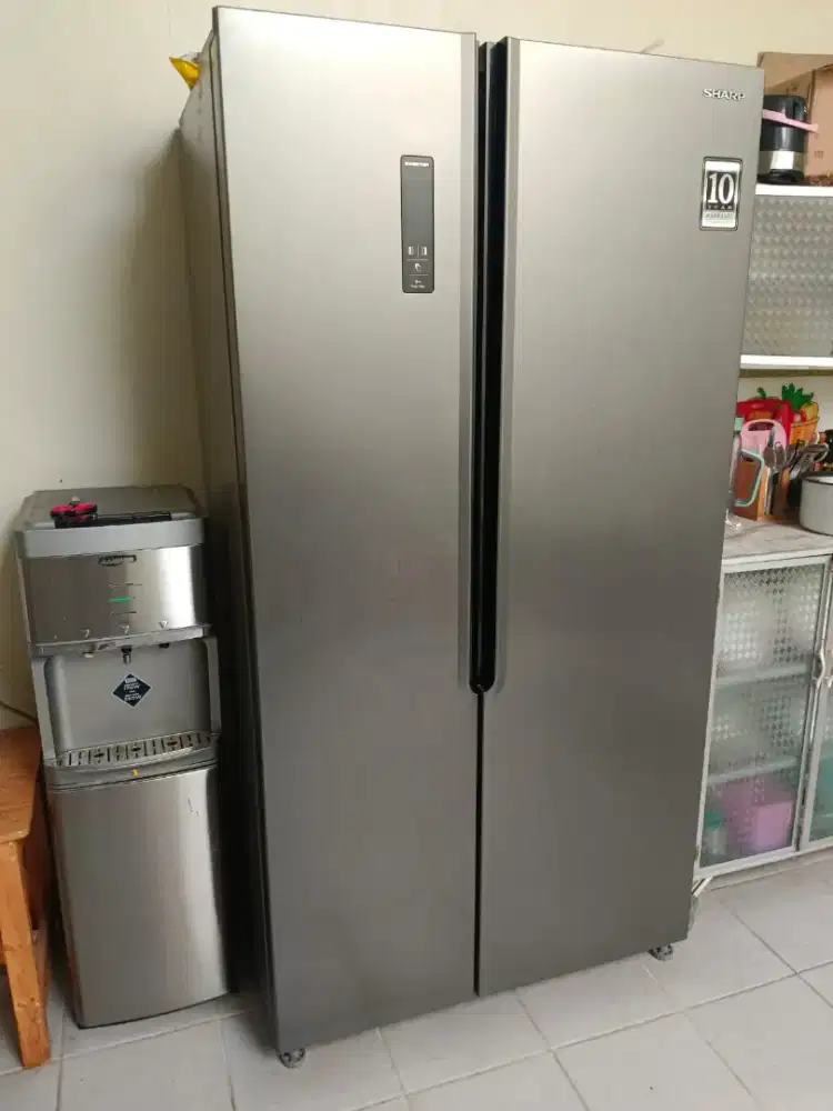 Kulkas sharp bekas kaya baru