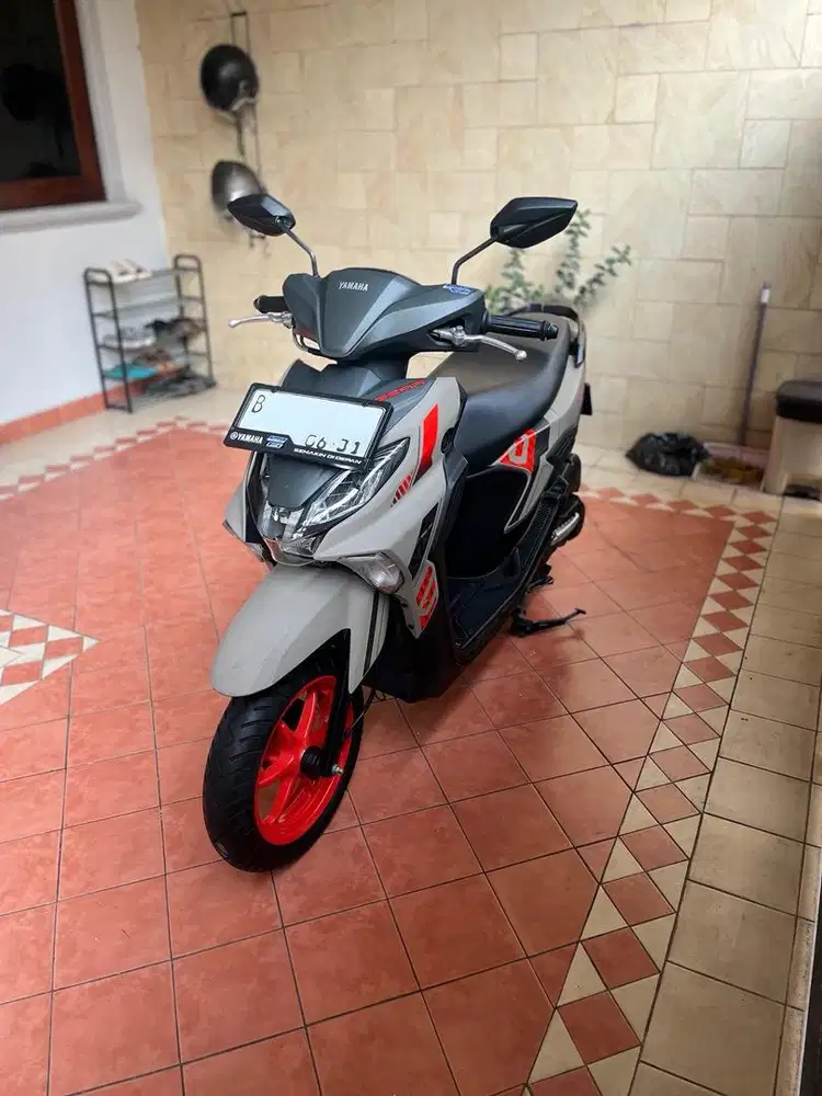 YAMAHA GEAR ULTIMA HYBRID SOLID 125 TAHUN 2026 NON S KEYLESS TT 2025