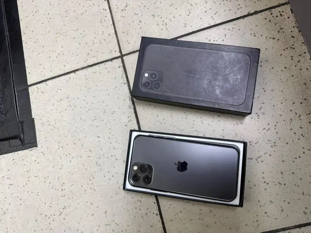 iphone 11 pro 256gb yg bagus aja
