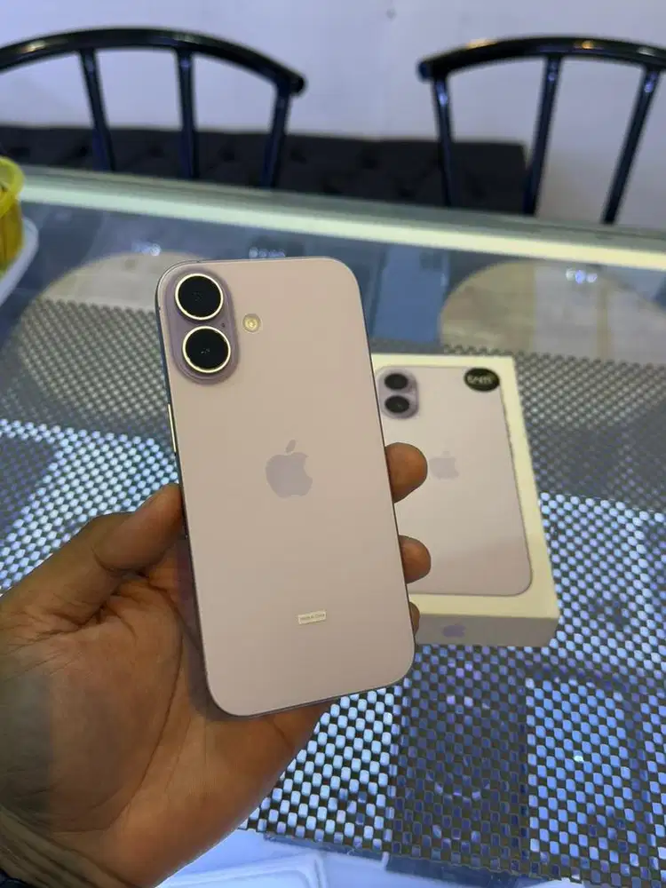 Iphone 17 256gb ibox bh 99% garansi april 2027