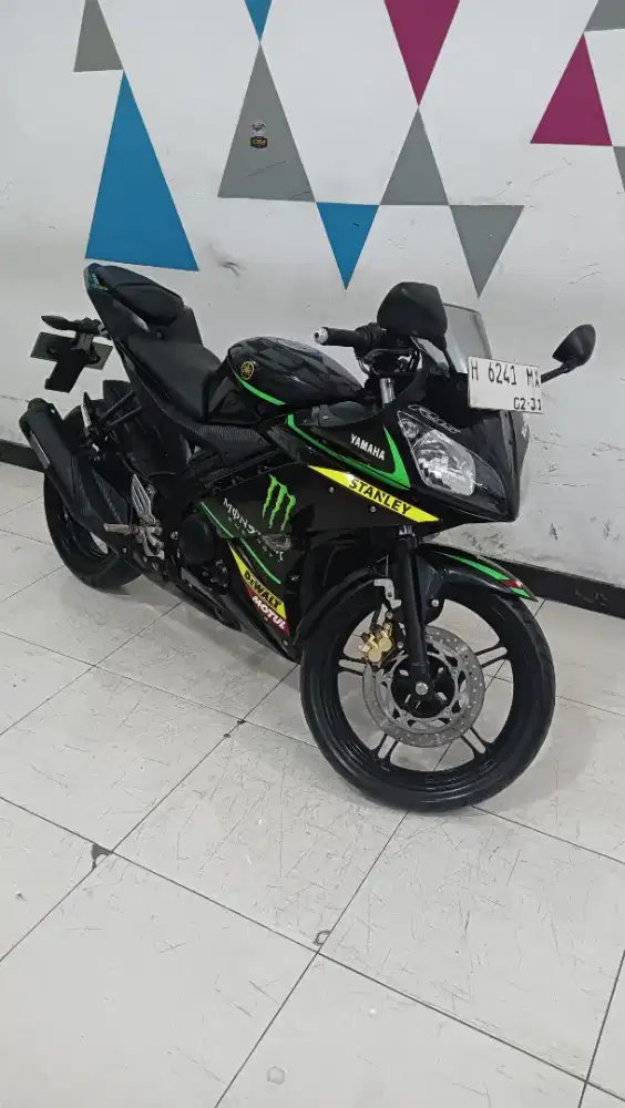 Yamaha R15 V2 Monster Energi 2015 Istimewa