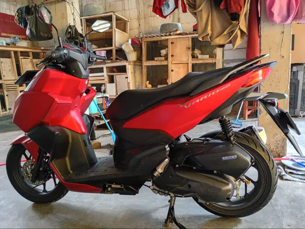 Jual cepat Honda Vario 160 tahun 2023