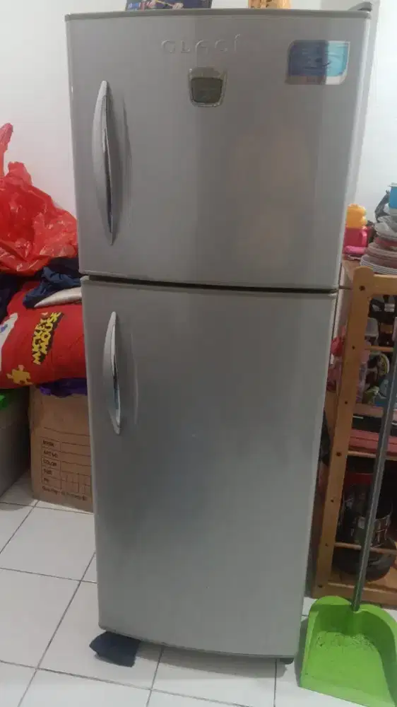 DIJUAL KULKAS GLACIO